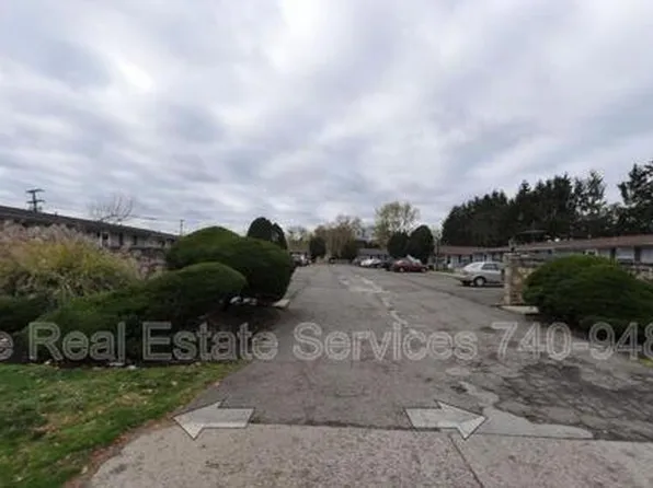 887 N 21st St, Newark, OH 43055