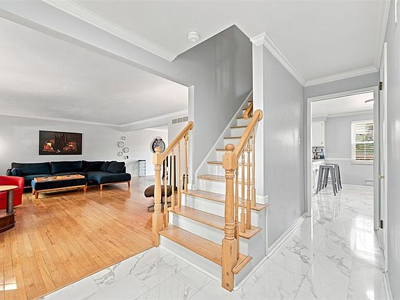 3rd image of 3619 McCrady Rd