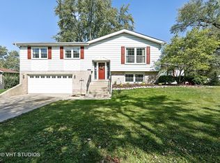 2021 Brentwood Ct, Wheaton, IL