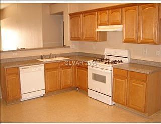4th image of 8733 Majestic Pine Ave