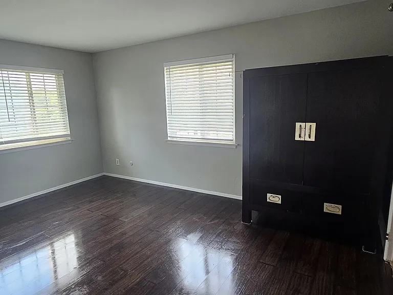 Shiawassee Cir — Photo 10