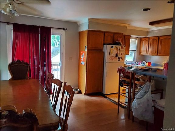 2nd image of 47 Hanford St
