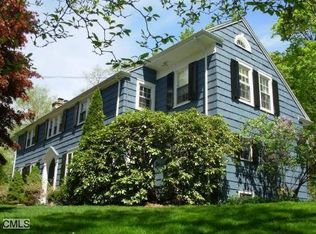 6 Jackson Dr, Norwalk, CT 06851