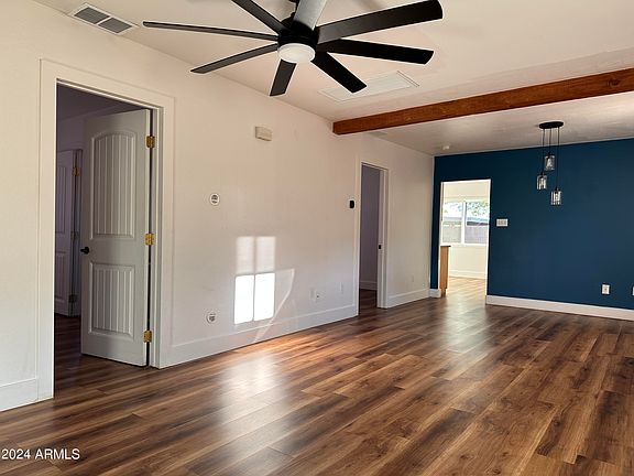 3rd image of 1117 E MEADOWBROOK Avenue