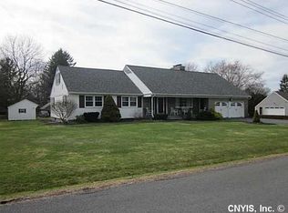 9 Rockingham Rd, Auburn, NY 13021