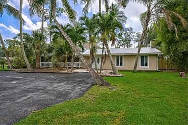 Home For Sale In Jupiter Farms