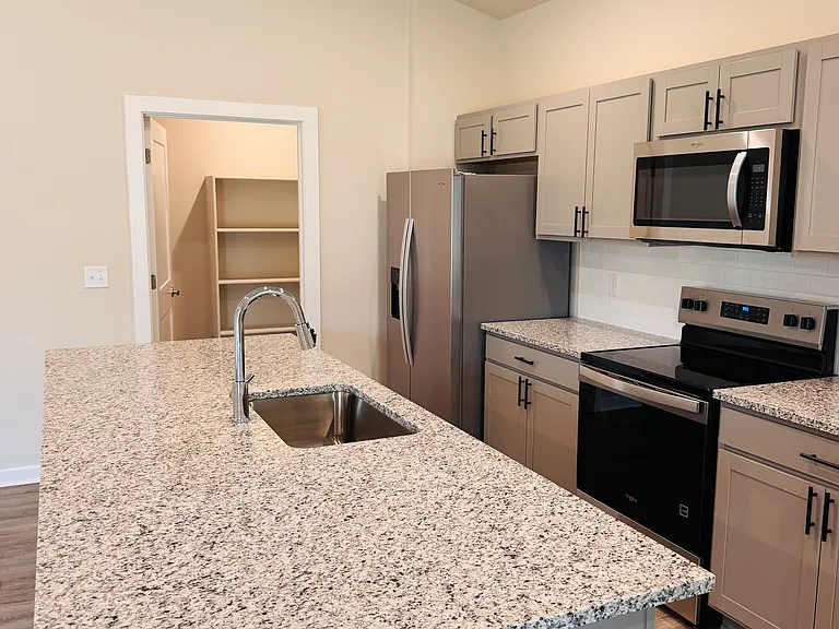 9511 E Hurst St — Photo 3