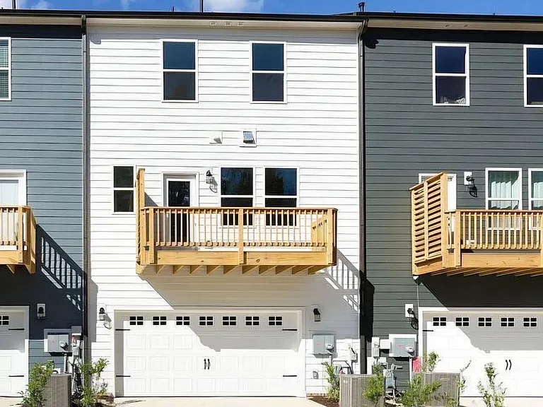 430 Rowe Way — Photo 19