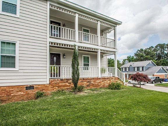 3rd image of 124 Moss Creek Dr
