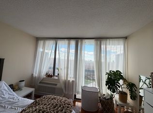 152-18 Union Tpke, Flushing, NY 11367