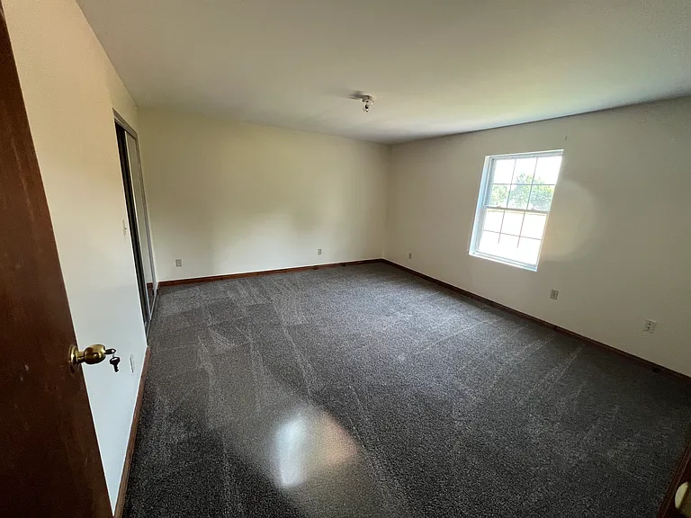 321 Quarry Rd — Photo 9