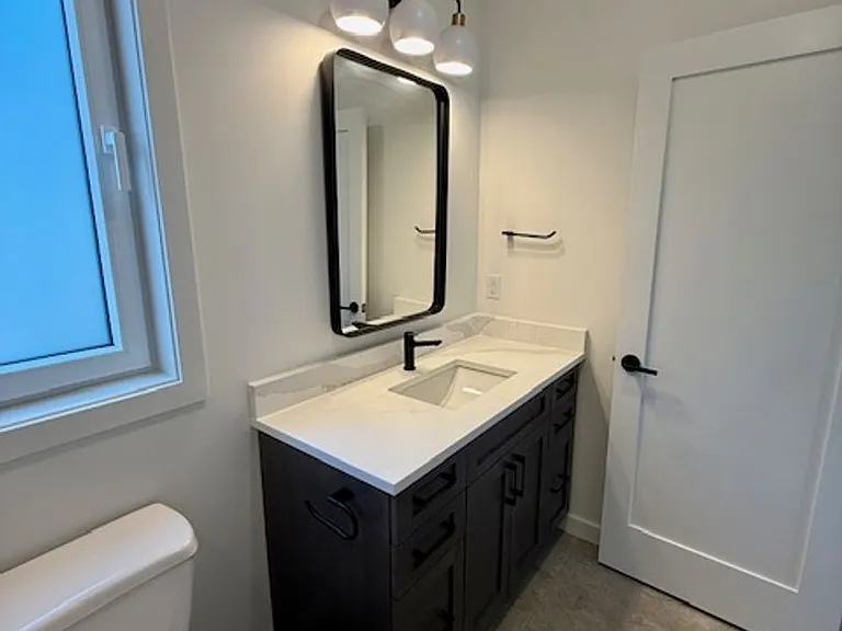 2957 S 27th Ave — Photo 56