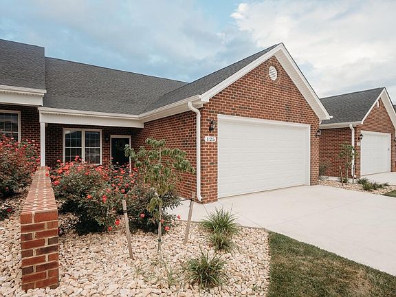2nd image of 159 Villa Oak Cir