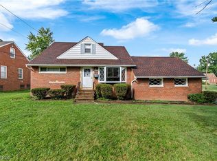 1872 Skyline Dr, Richmond Heights, OH