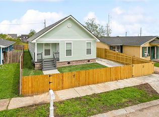 7531 Forest Glen Rd, New Orleans, LA 70127