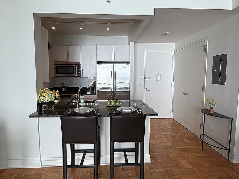 1510 Lexington Ave #6L — Photo 6