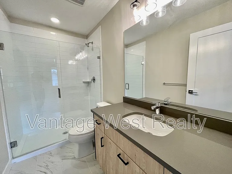 4025 Gellatly Rd S #147 — Photo 22