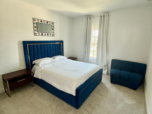 4th image of 7102 Golden Groundsel Dr