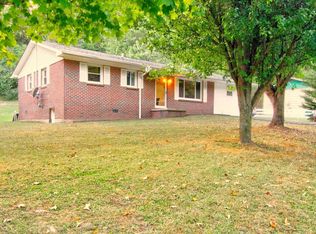 15 Locust St, Honaker, VA 24260