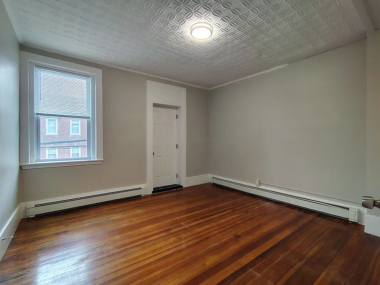 142 Gove St, East Boston — Photo 8