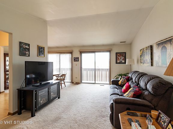 2nd image of 966 Cross Creek Dr N APT B2