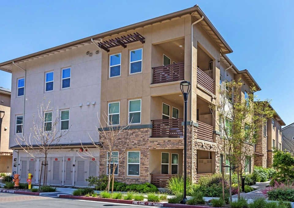 1st image of 1120 Karby Ter Unit 302