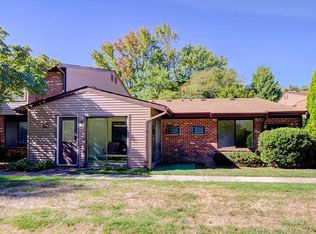 112 Manchester Ct, Red Bank, NJ 07701