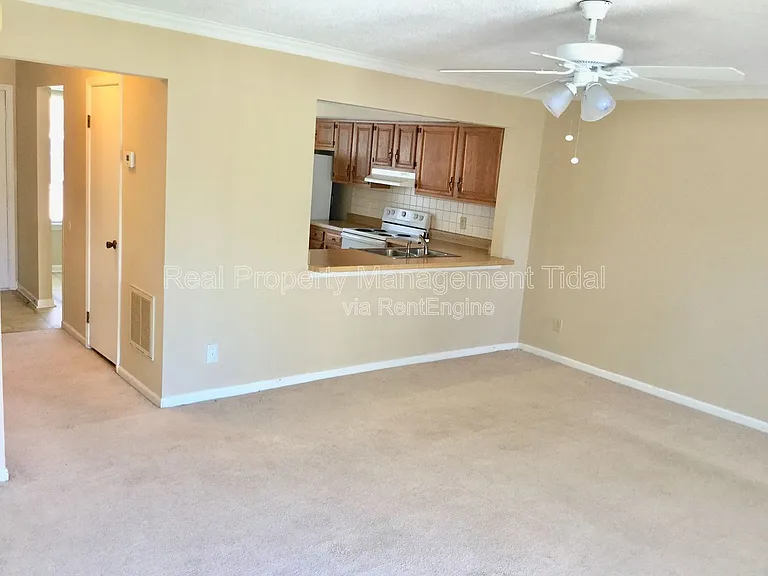 1664 Jameson Dr — Photo 5