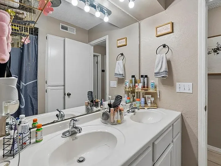 3108 Gwendolyn Ln — Photo 5