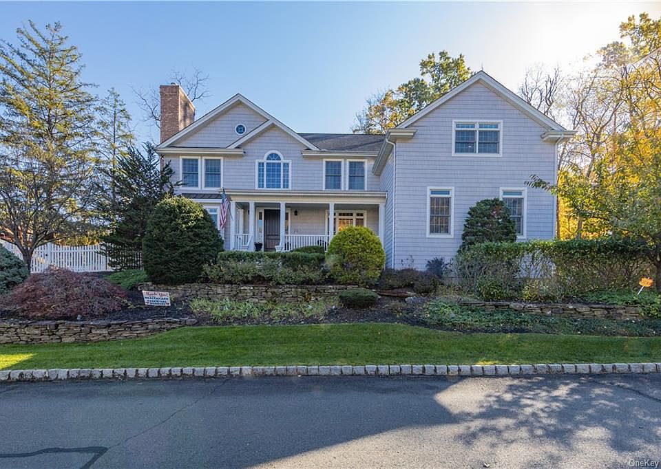 1st image of 10 Joseph Bow Ct