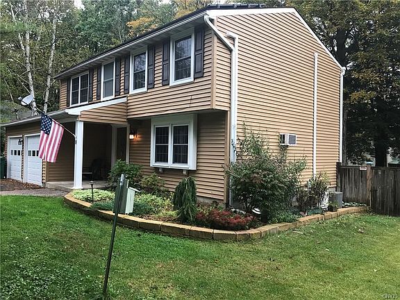 5th image of 8 Endora Dr