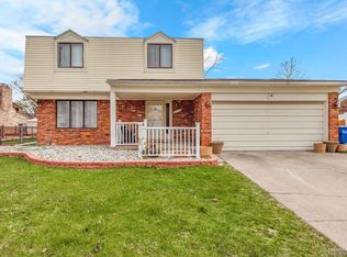 29148 W Nottingham Cir, Warren, MI 48092