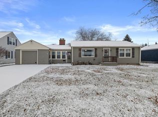 914 S 121st St, West Allis, WI 53214