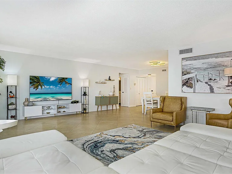 3430 Galt Ocean Dr #802 — Photo 15