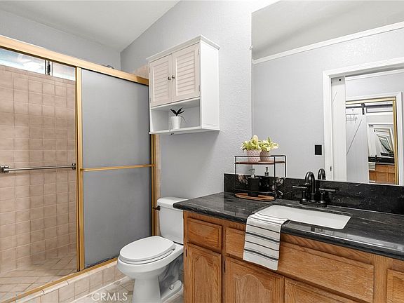3rd image of 14368 Sinclair Cir