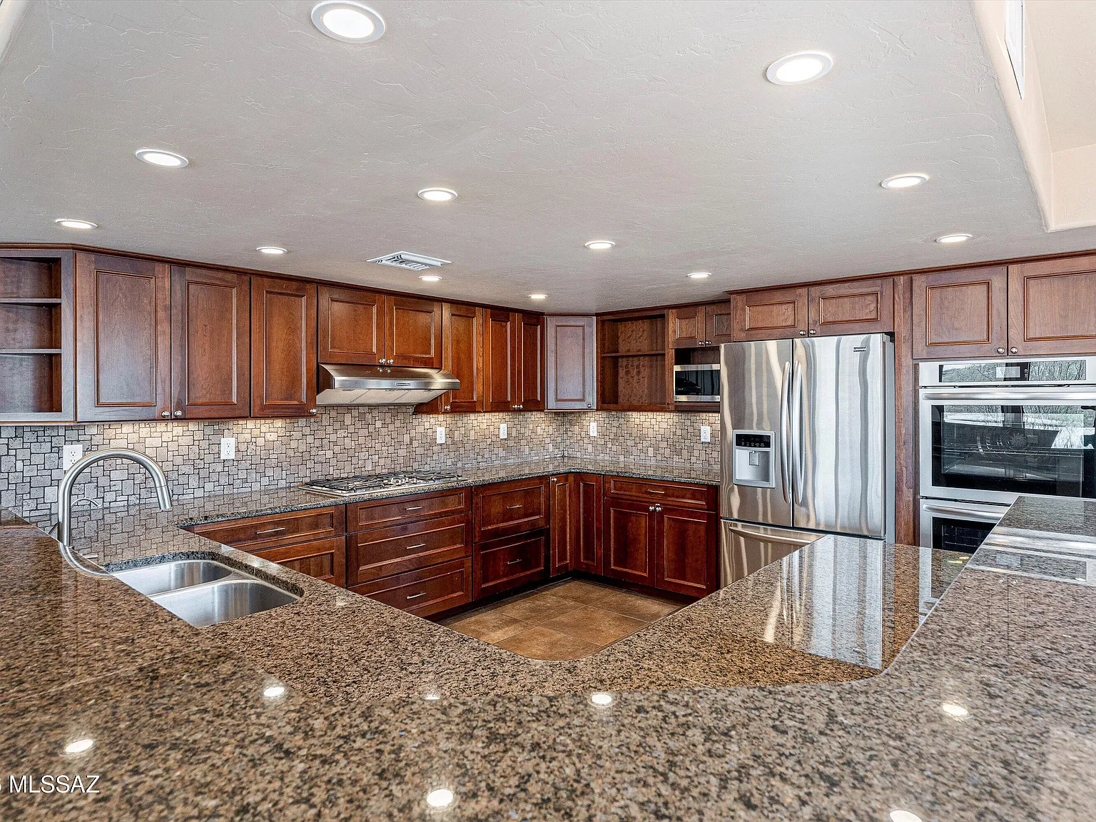 4 bed, 3.5 bath, 3134 sqft, $3,600 — Photo 3
