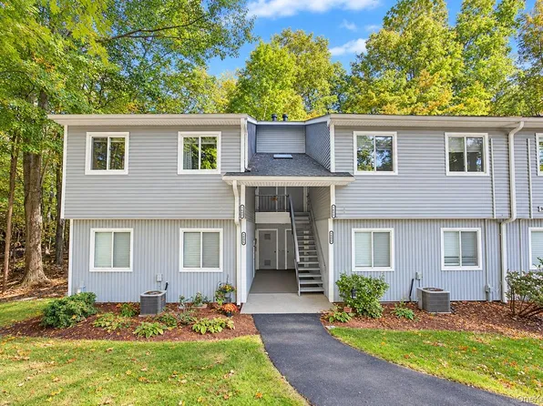 160 Carriage Court #D, Yorktown Heights, NY 10598