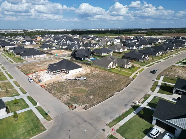13077 Rainier Dr, Woodway, TX 76712