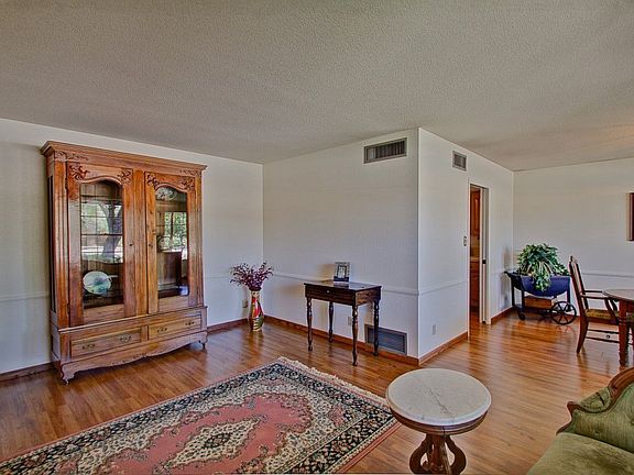 2nd image of 2025 E Hermosa Dr