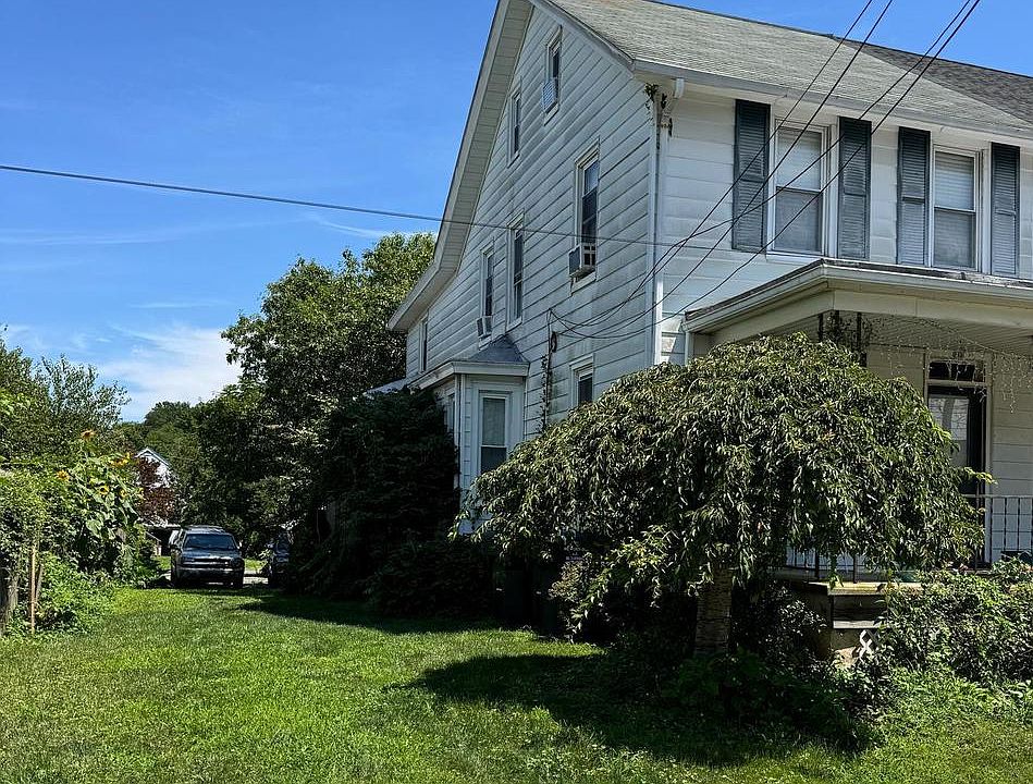 2nd image of 123 Chatham St