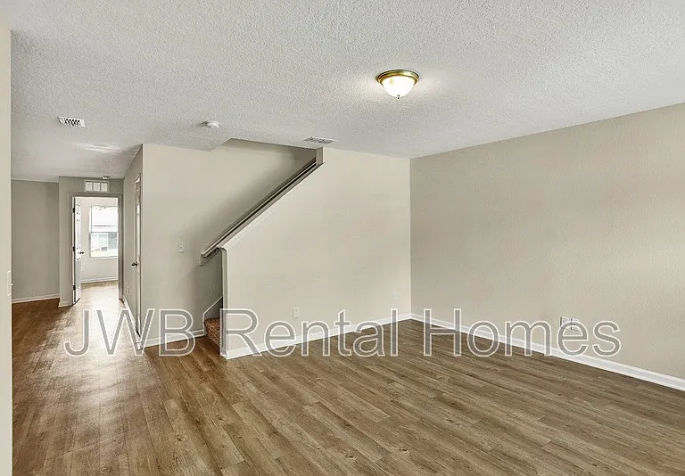 8180 Metto Rd — Photo 9