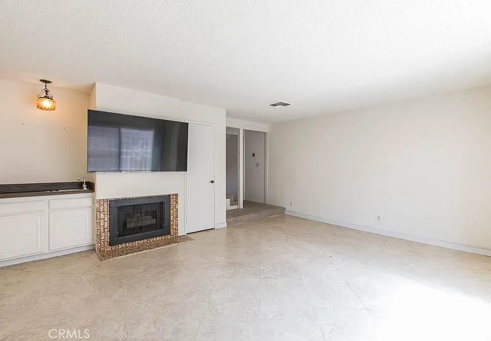 18631 Collins St #30