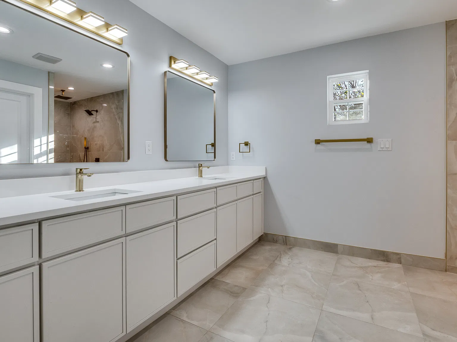 3 bed, 1650 sqft, $2,400 — Photo 4