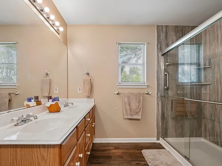916 Moon Glow Dr — Photo 11