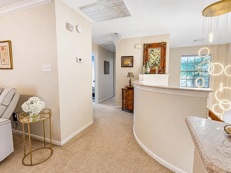 210 Windrift Ct — Photo 33