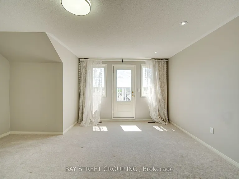 114 Ness Dr — Photo 25