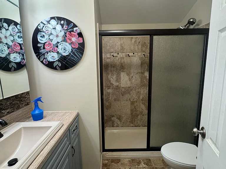 73 Renee Pl #2 — Photo 6