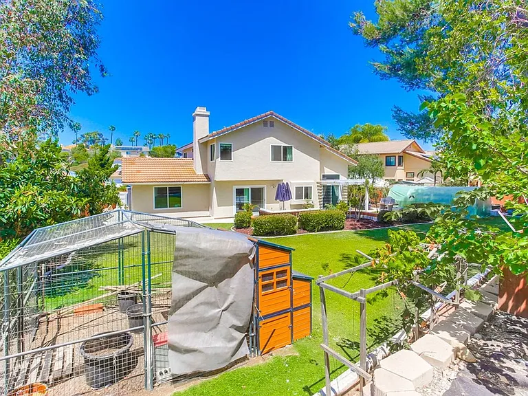 10730 Carillon Ct — Photo 63