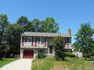 6421 Bear Ct, Waldorf, MD