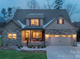 17913 Margie Ln, Norwood, NC 28128